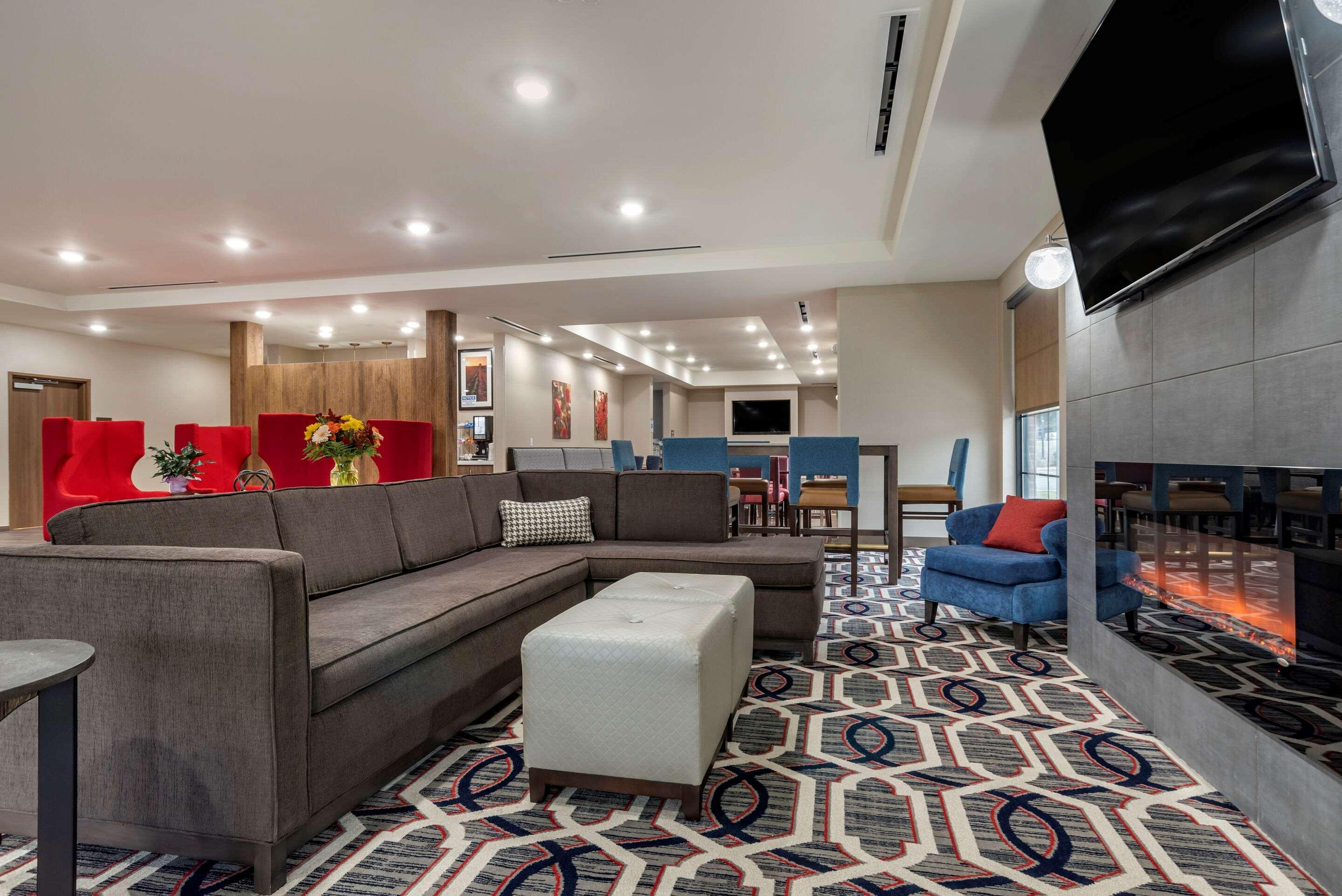 Comfort Inn & Suites Downtown Near University Tuscaloosa Esterno foto